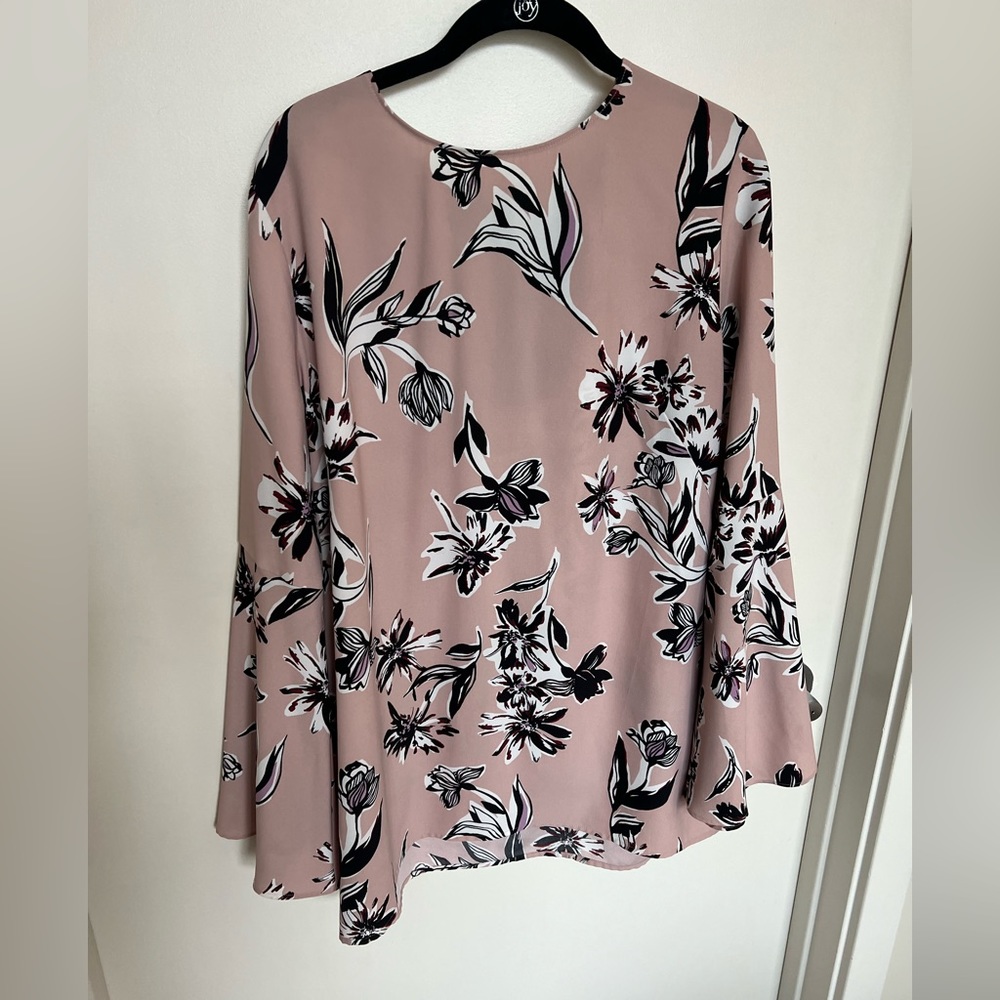 Pretty Floral Top
